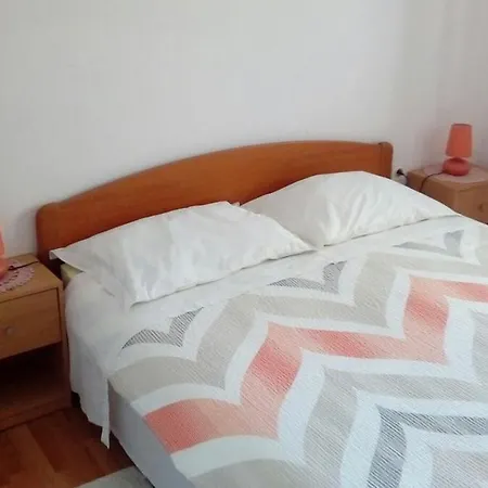 Apartment Marijana - One Bedroom With Balcony
