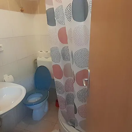 Marijana - One Bedroom With Balcony Lägenhet