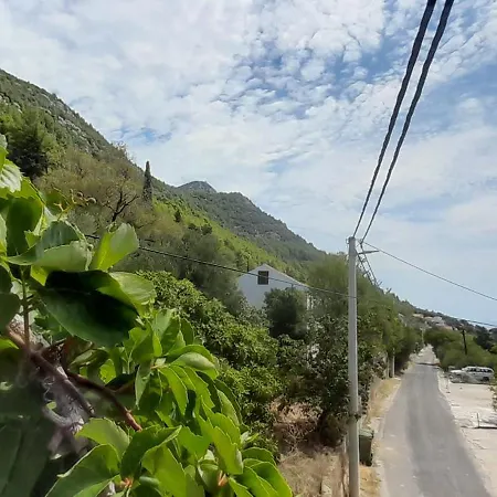 Apartament Marijana - One Bedroom With Balcony *