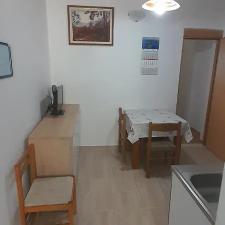 Lägenhet Marijana - One Bedroom With Balcony